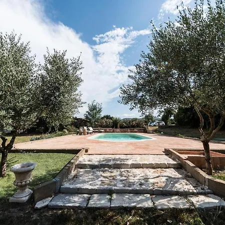 Tenuta Torre Di Pian Castagno Farm stay