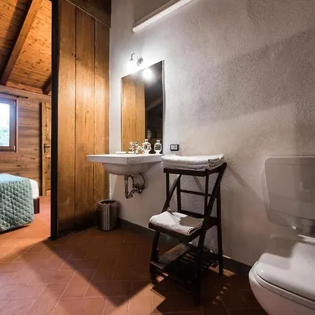 Tenuta Torre Di Pian Castagno Farm stay *