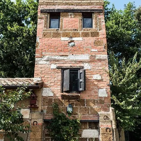 Tenuta Torre Di Pian Castagno Farm stay Sutri